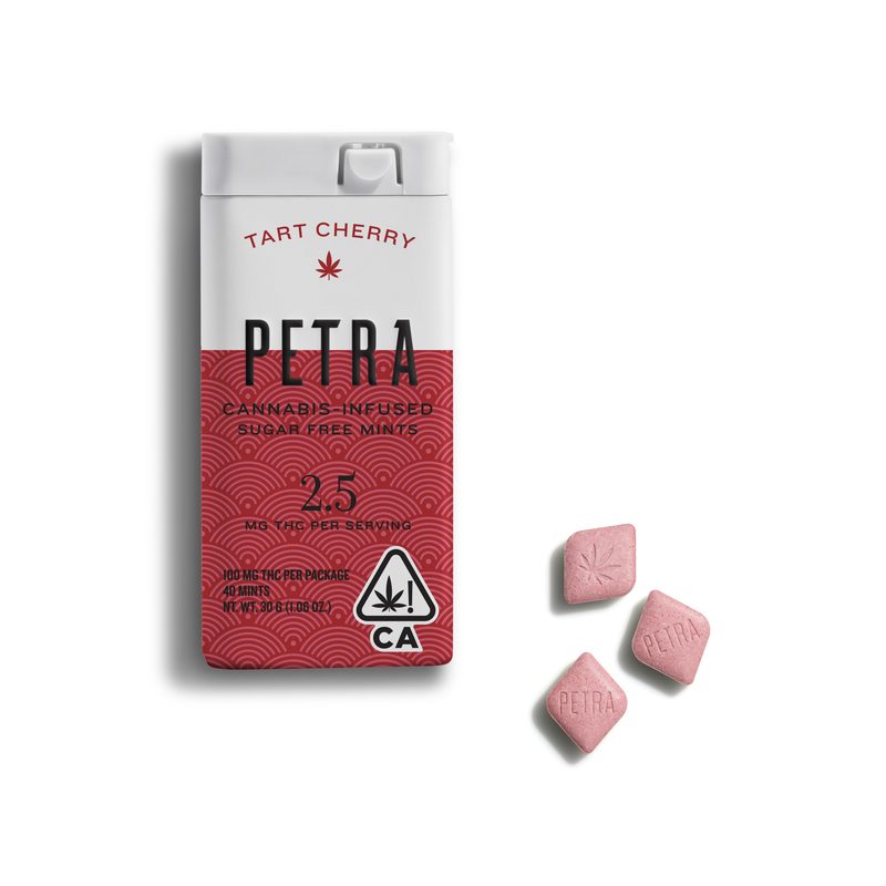 Petra Tart Cherry tin with mints